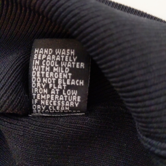 Venini Black Crochet Detail Sweater with Wooden Beads size Medium - Picture 6 of 9